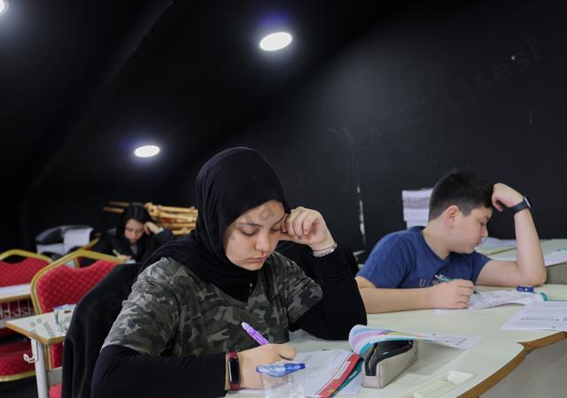 Verimli Ders Çalışma Teknikleriyle Zamanı Etkili Kullanın